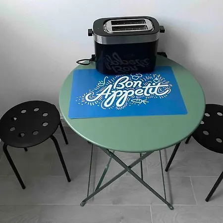 Apartment Renove Et Spacieux, Terrasse, 4 Pers *